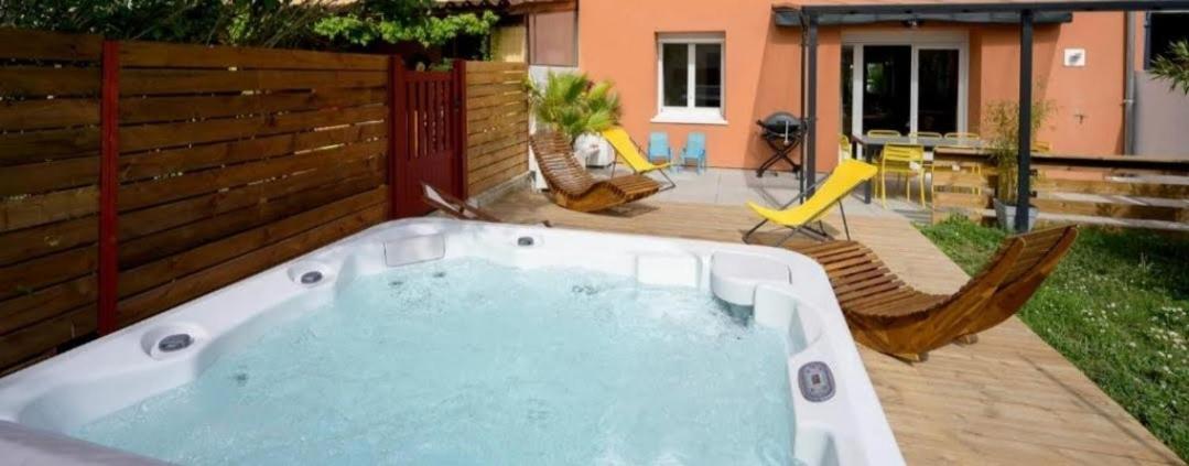 Chez Odette - Spa, Plancha, Parking Albi Exterior photo